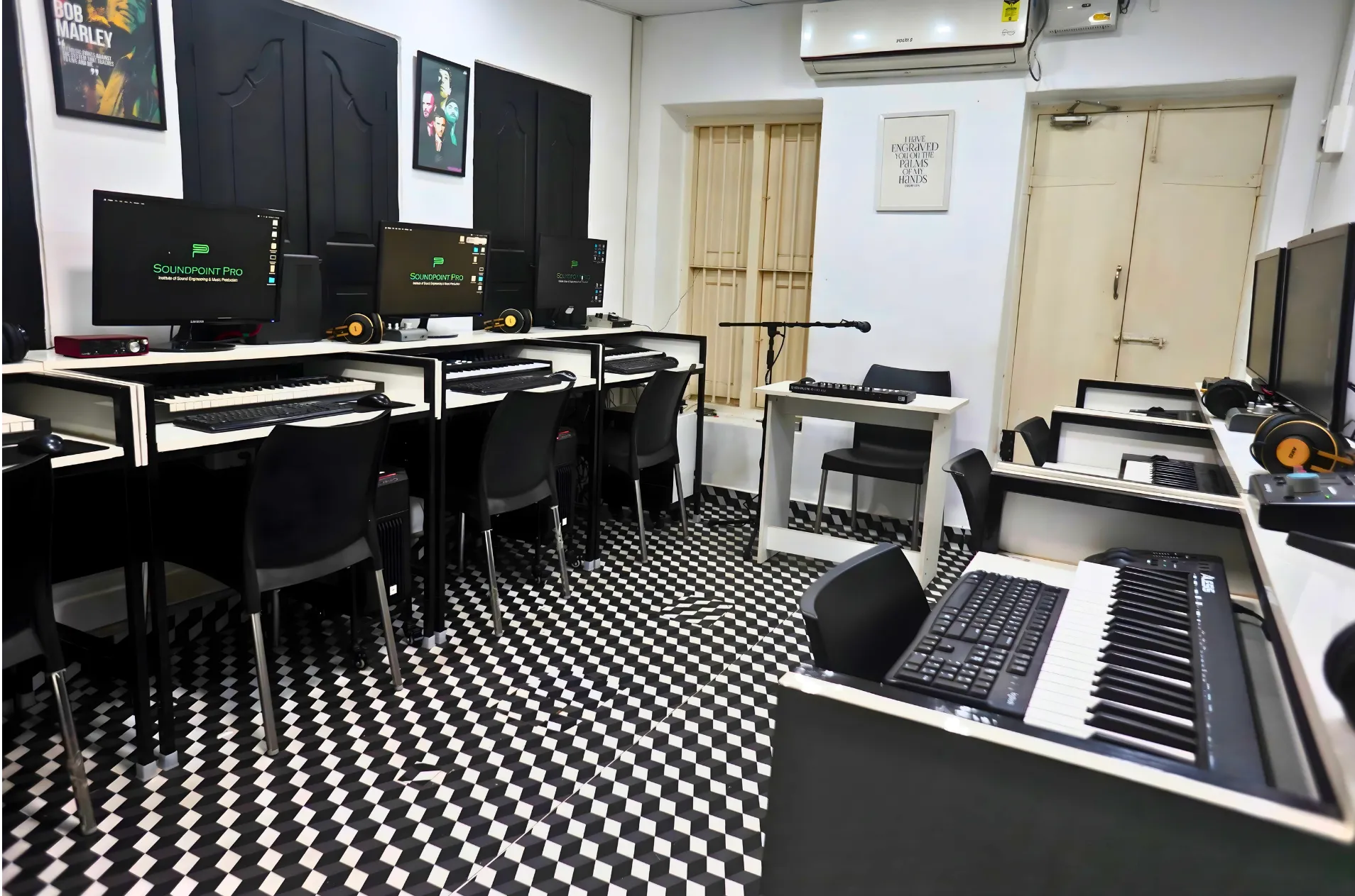 Audio engineering software training on Mac systems