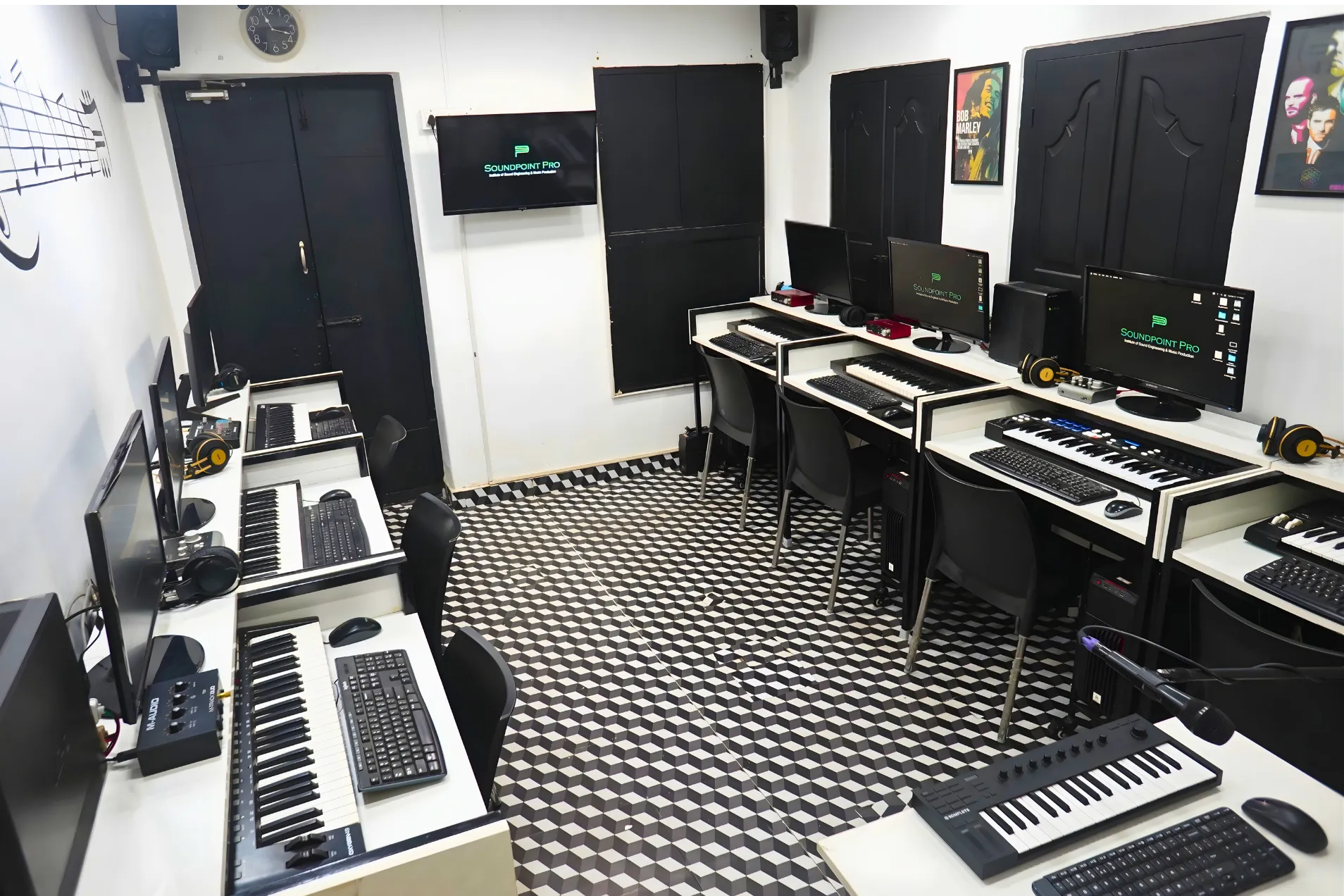 Apple Mac workstations in the music programming lab